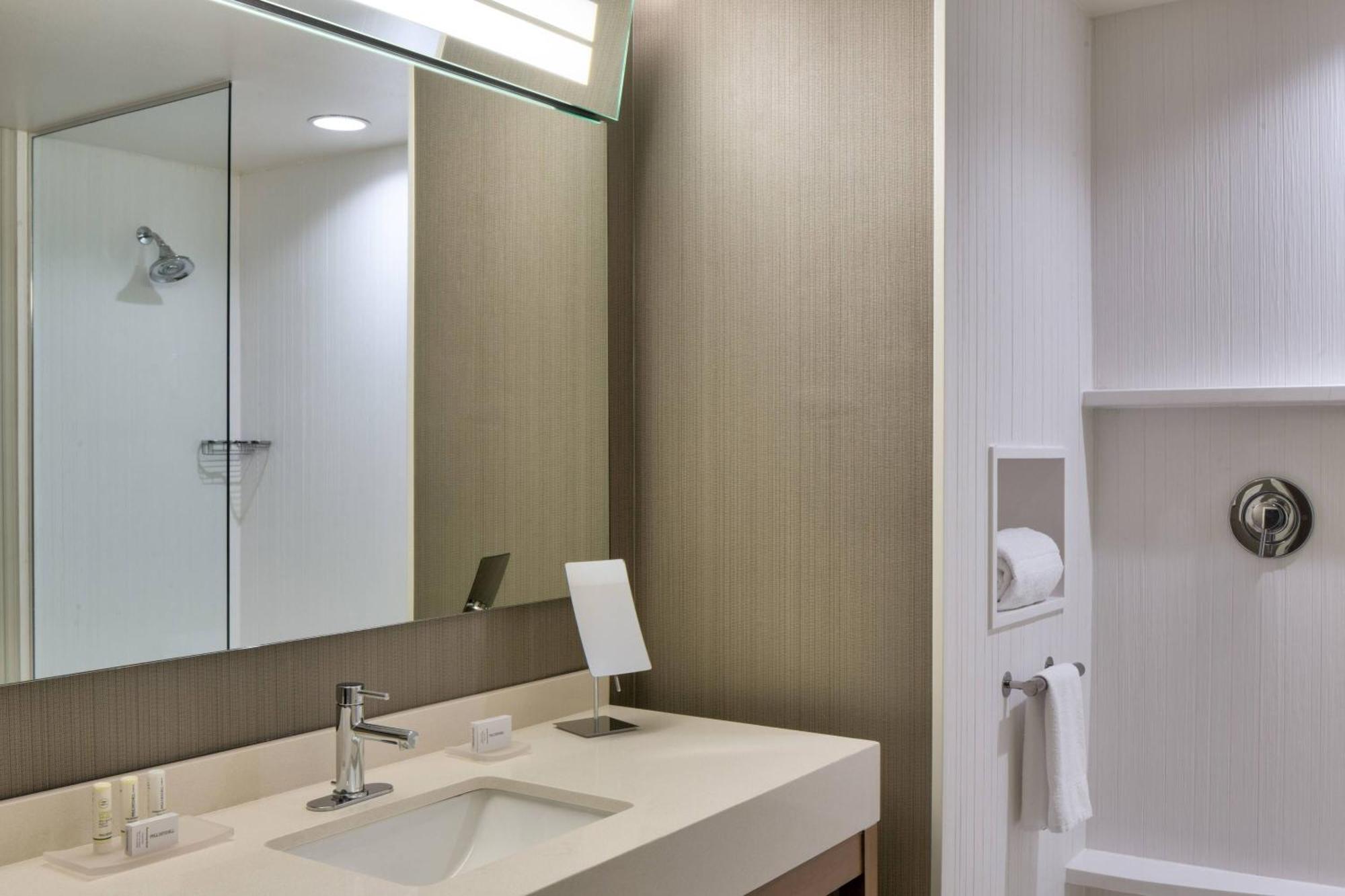 Courtyard By Marriott Houston Northwest/Cypress Hotel Exterior photo
